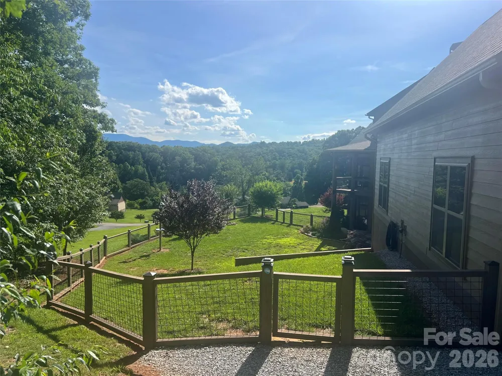 1052 Porter Creek Drive Franklin, NC 28734