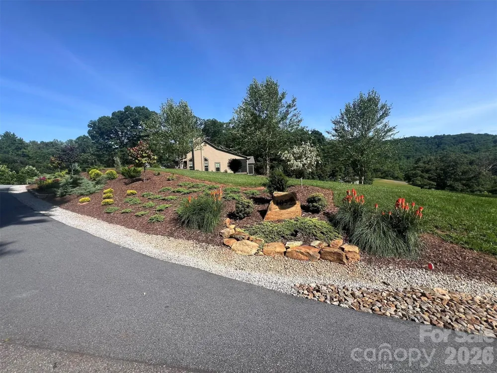 1052 Porter Creek Drive Franklin, NC 28734