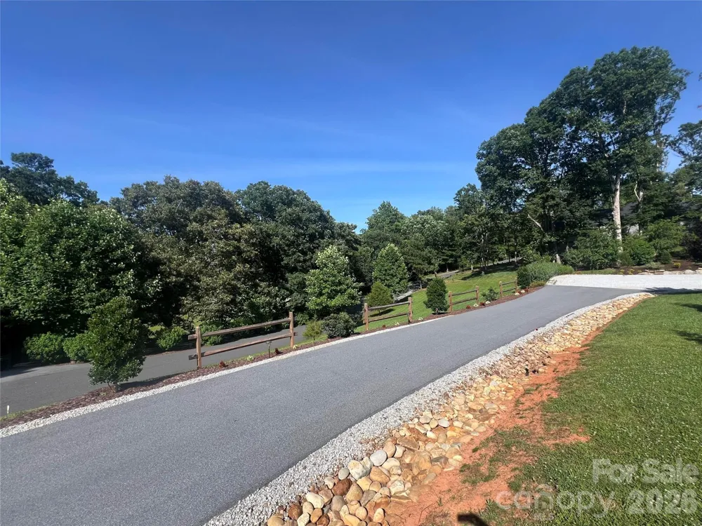 1052 Porter Creek Drive Franklin, NC 28734