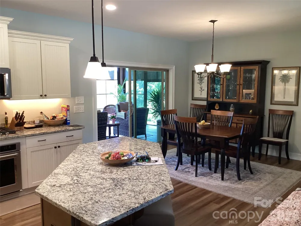1052 Porter Creek Drive Franklin, NC 28734