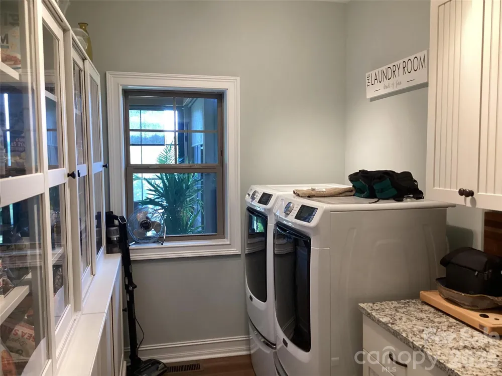 1052 Porter Creek Drive Franklin, NC 28734