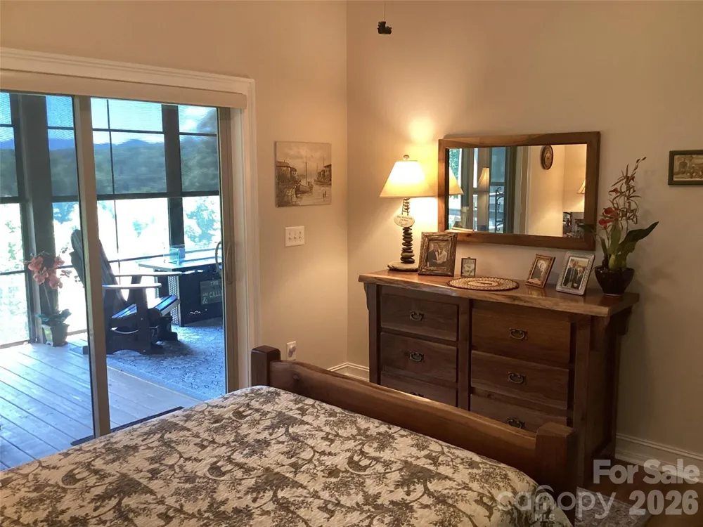 1052 Porter Creek Drive Franklin, NC 28734