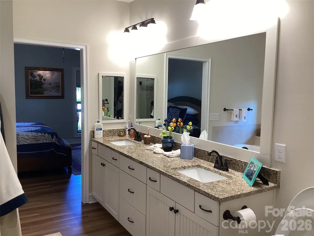 1052 Porter Creek Drive Franklin, NC 28734