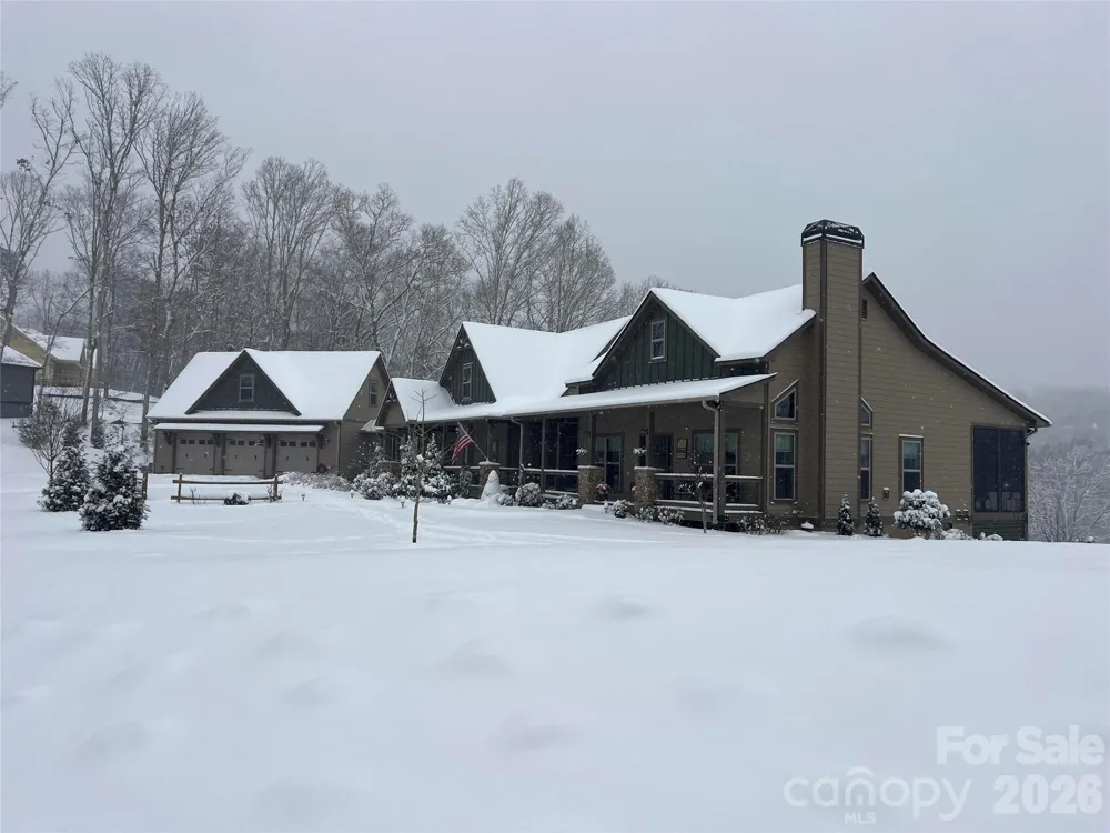 1052 Porter Creek Drive Franklin, NC 28734