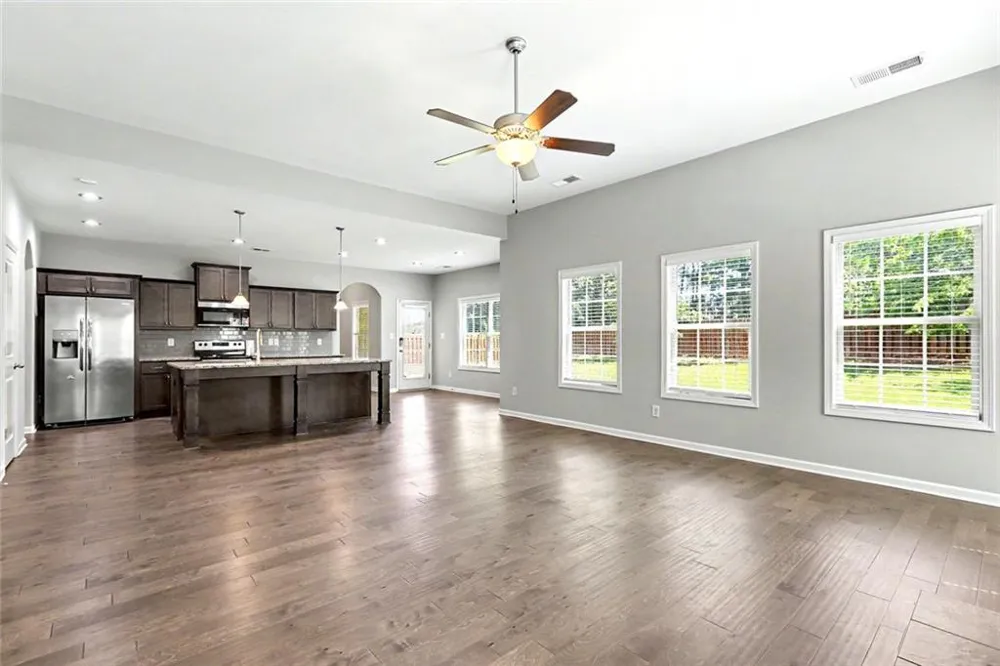 12 alabama Avenue Sharpsburg, GA 30277