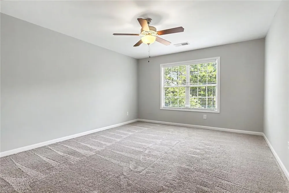 12 alabama Avenue Sharpsburg, GA 30277