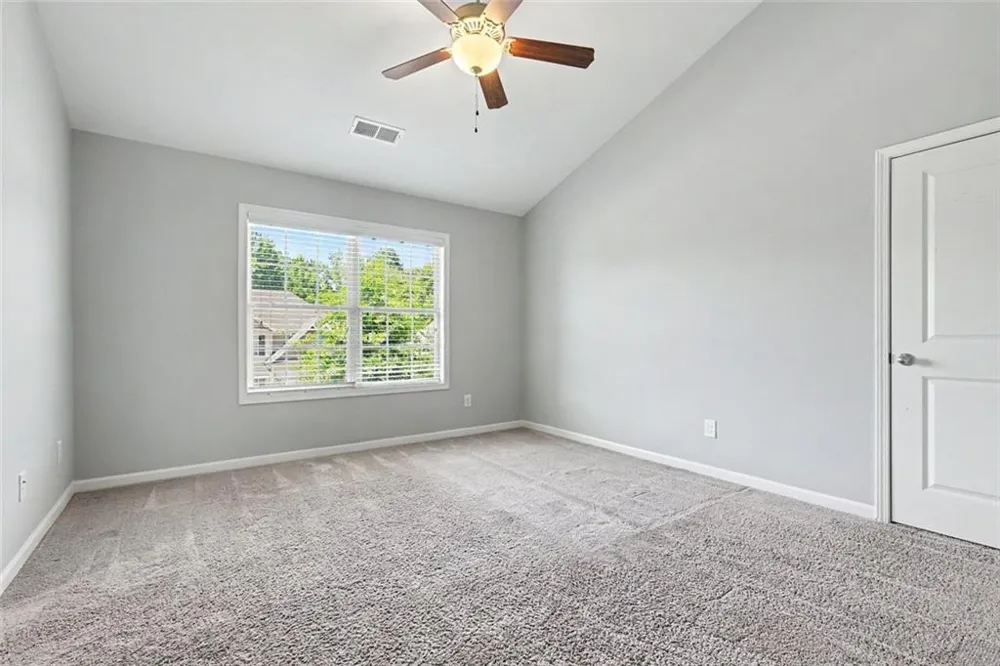 12 alabama Avenue Sharpsburg, GA 30277