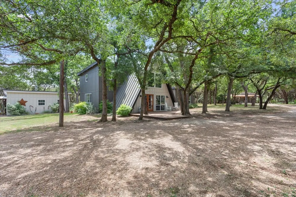 15988 Wortham Bend Road China Spring, TX 76633