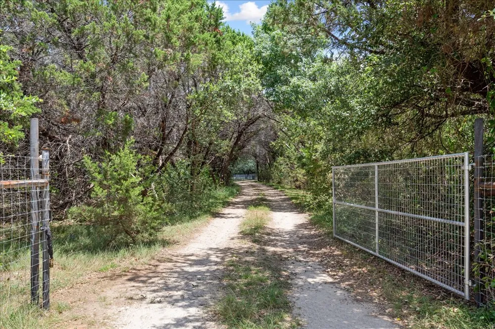 15988 Wortham Bend Road China Spring, TX 76633
