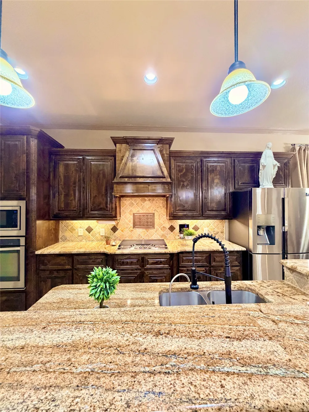 7606 Clearmeadow Lane Sachse, TX 75048