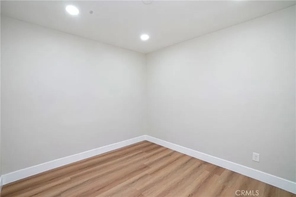5571 Central Avenue Riverside, CA 92504