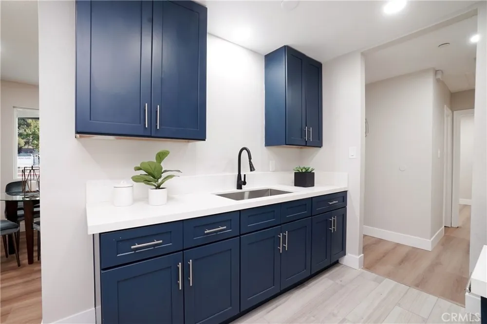 5571 Central Avenue Riverside, CA 92504
