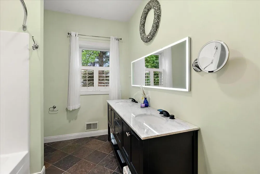 3162 Greenfield Drive Petoskey, MI 49770