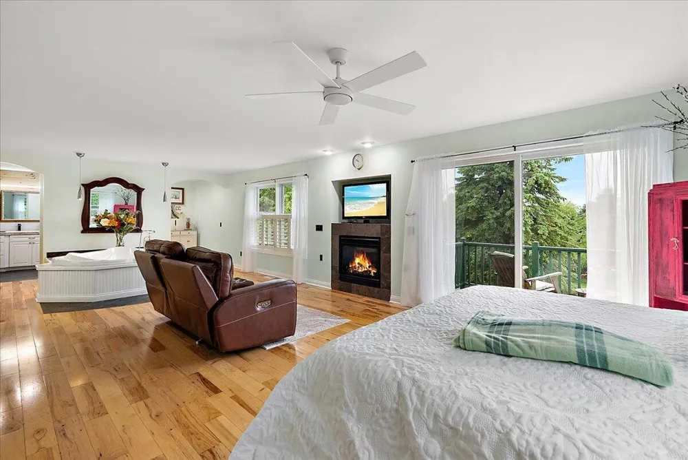3162 Greenfield Drive Petoskey, MI 49770