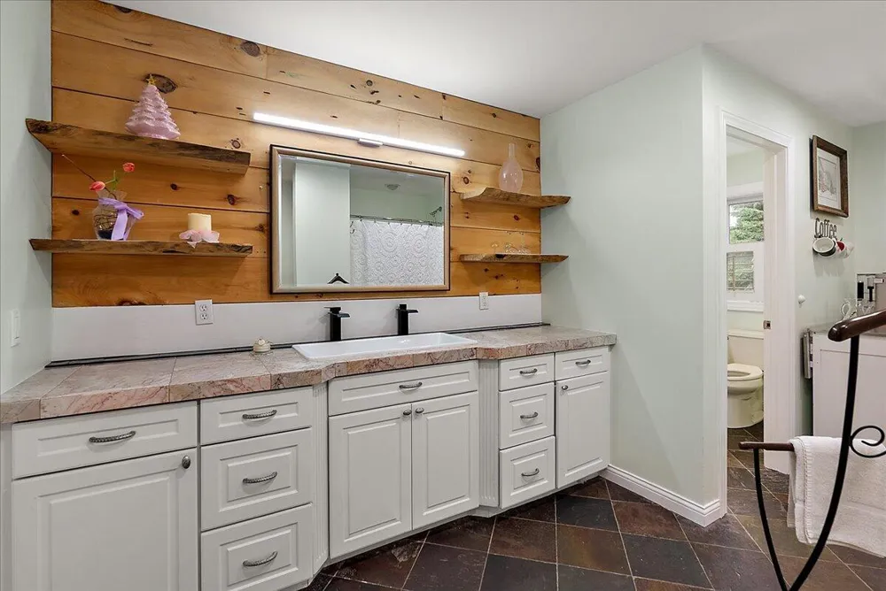 3162 Greenfield Drive Petoskey, MI 49770