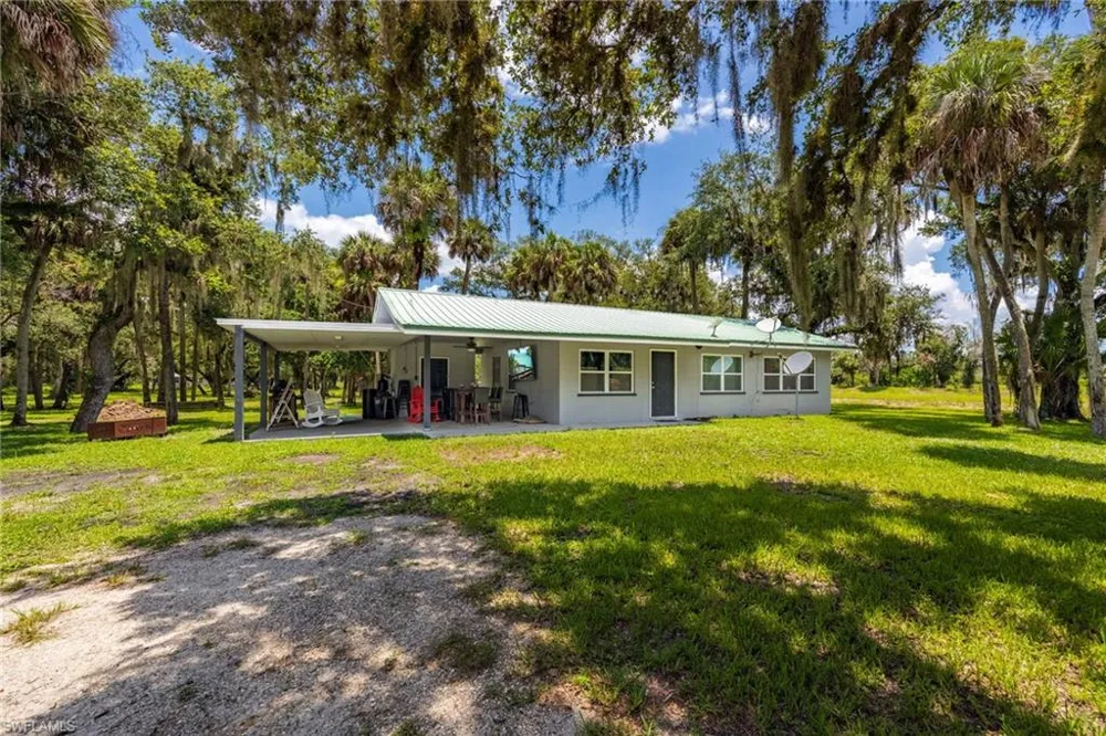 21405 Dooley Grade Road Clewiston, FL 33440
