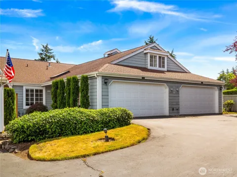 6020 Highlands Parkway #38E