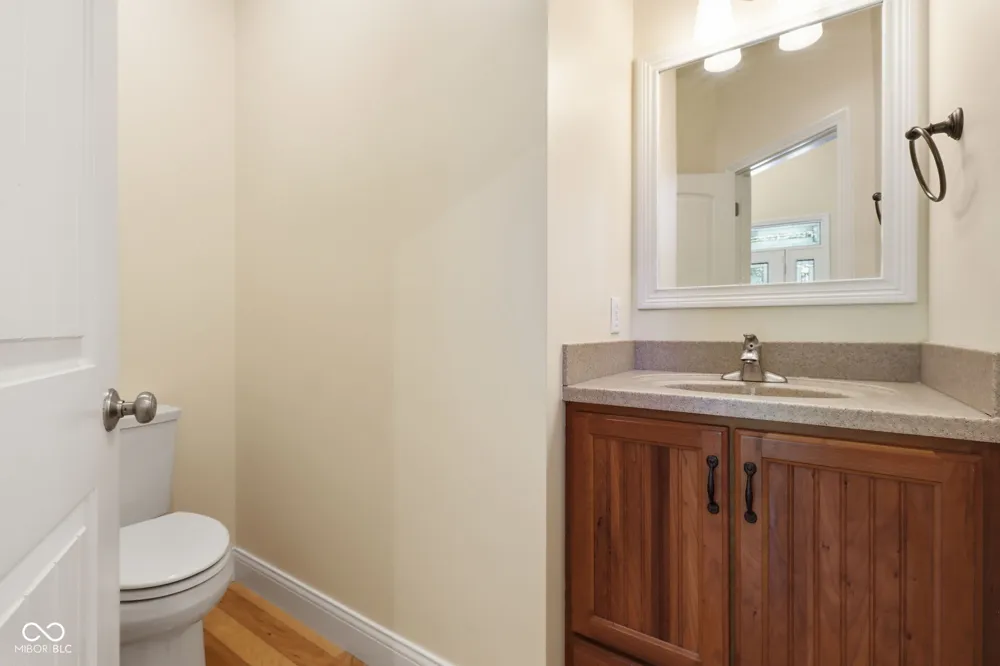 4618 Chatham Drive Bloomington, IN 47404