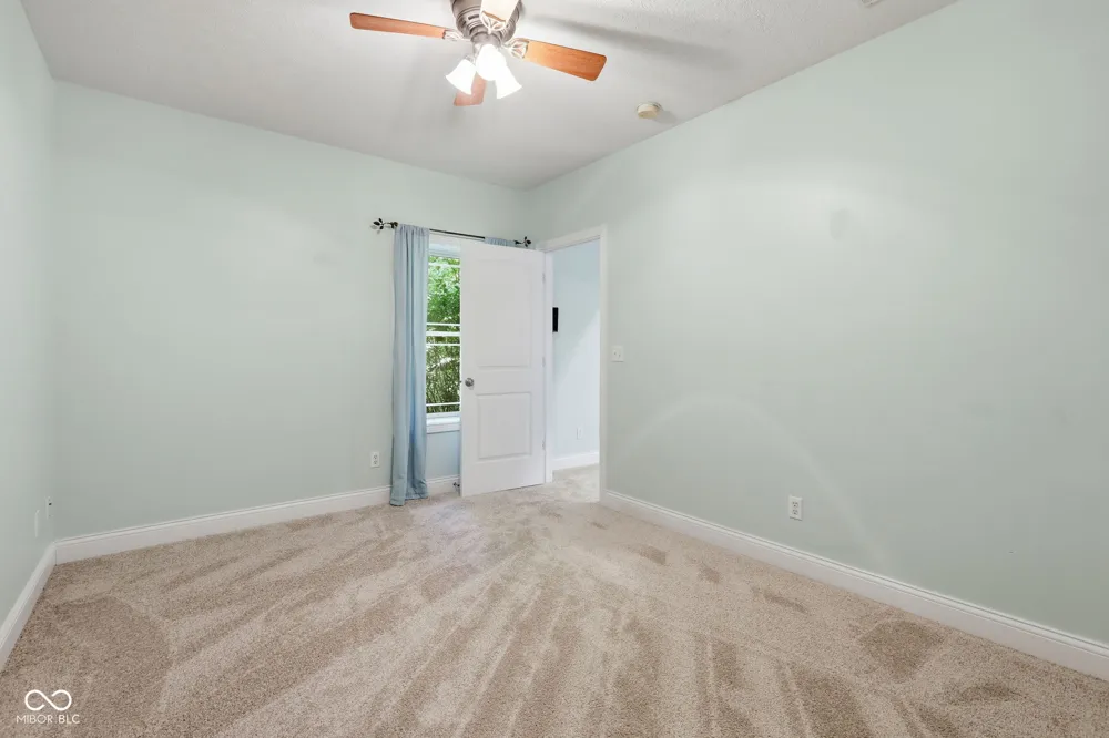 4618 Chatham Drive Bloomington, IN 47404