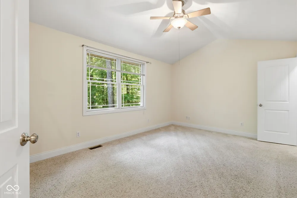 4618 Chatham Drive Bloomington, IN 47404
