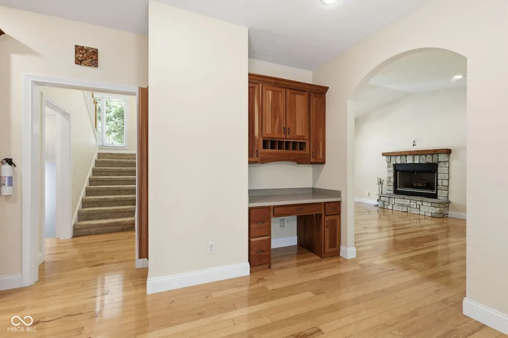 4618 Chatham Drive Bloomington, IN 47404