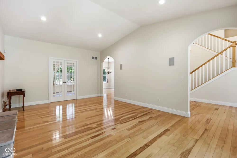 4618 Chatham Drive Bloomington, IN 47404