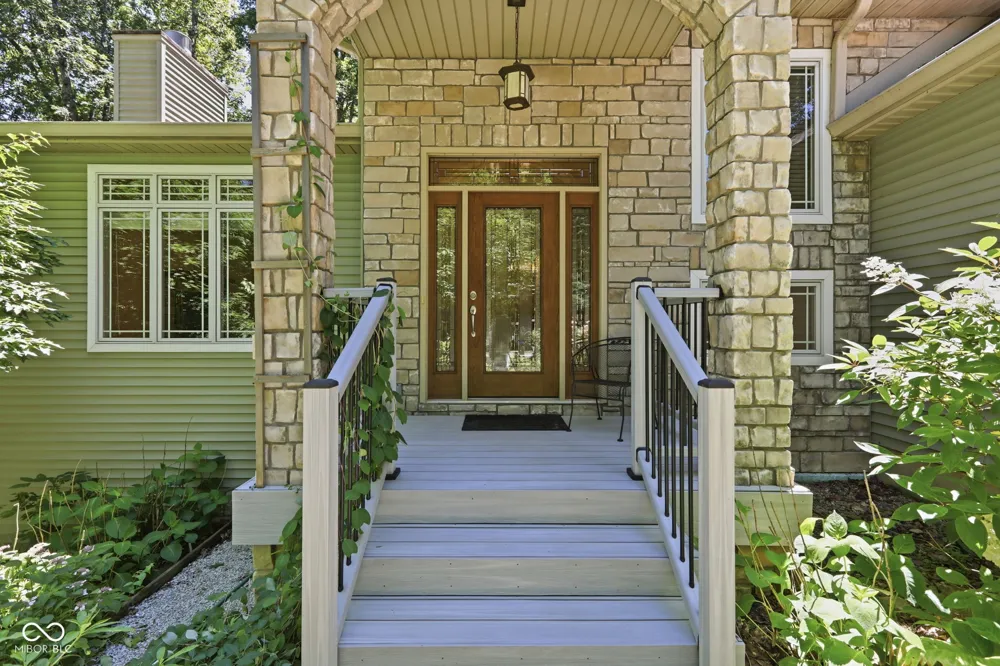 4618 Chatham Drive Bloomington, IN 47404
