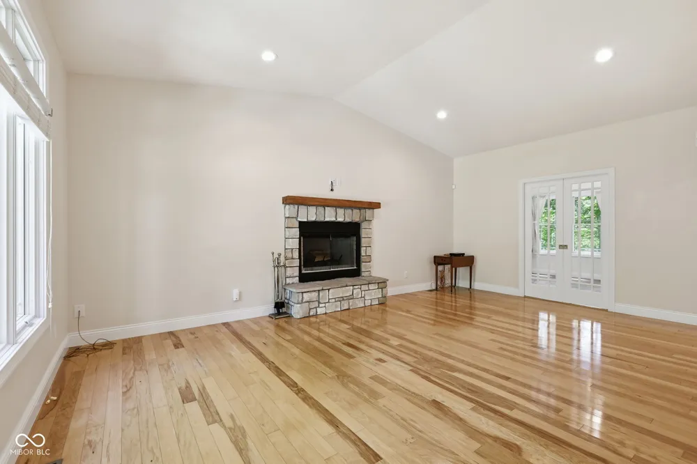 4618 Chatham Drive Bloomington, IN 47404