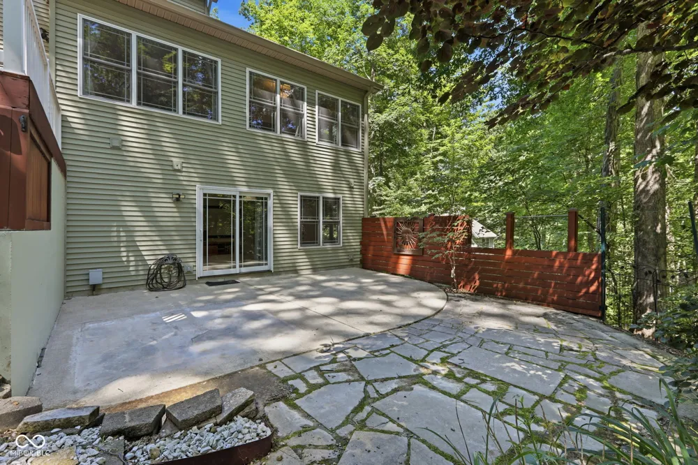 4618 Chatham Drive Bloomington, IN 47404