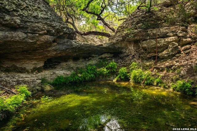 1457 Private Road 3426 Barksdale, TX 78828
