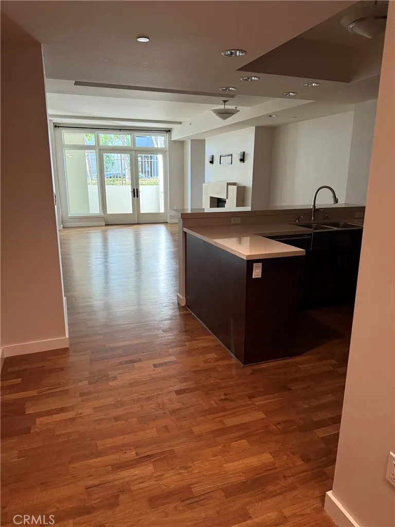 920 Granite Drive #117 Pasadena, CA 91101
