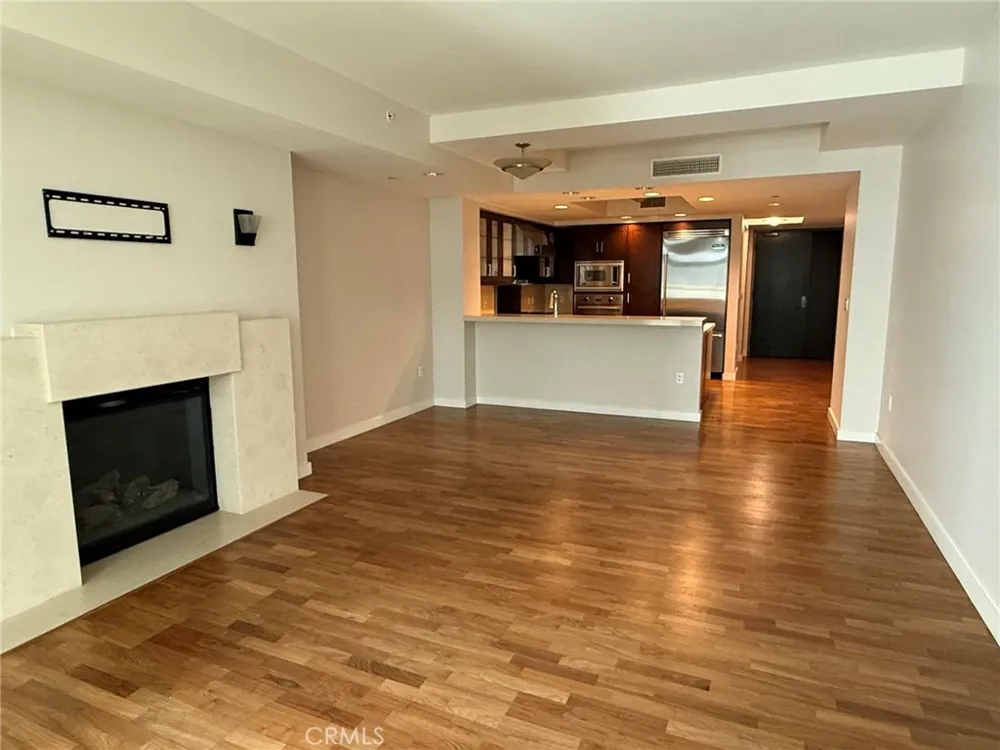 920 Granite Drive #117 Pasadena, CA 91101