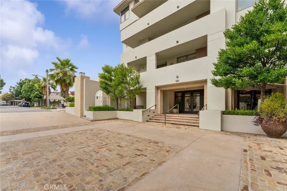 920 Granite Drive #117 Pasadena, CA 91101