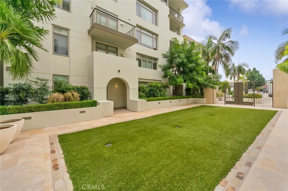 920 Granite Drive #117 Pasadena, CA 91101