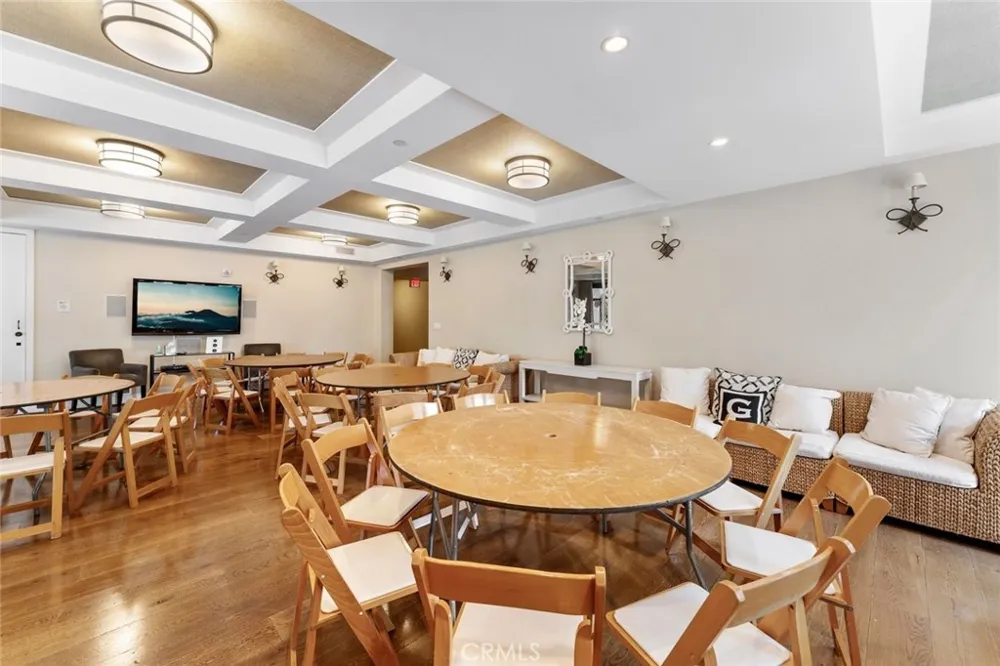920 Granite Drive #117 Pasadena, CA 91101