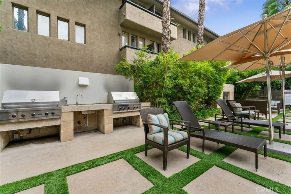 920 Granite Drive #117 Pasadena, CA 91101