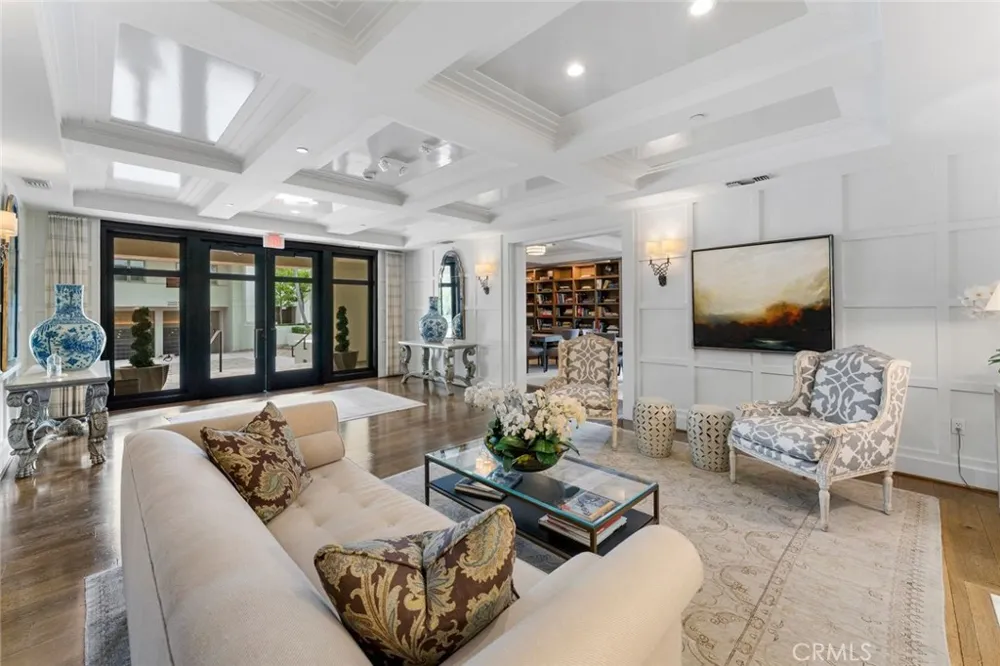 920 Granite Drive #117 Pasadena, CA 91101
