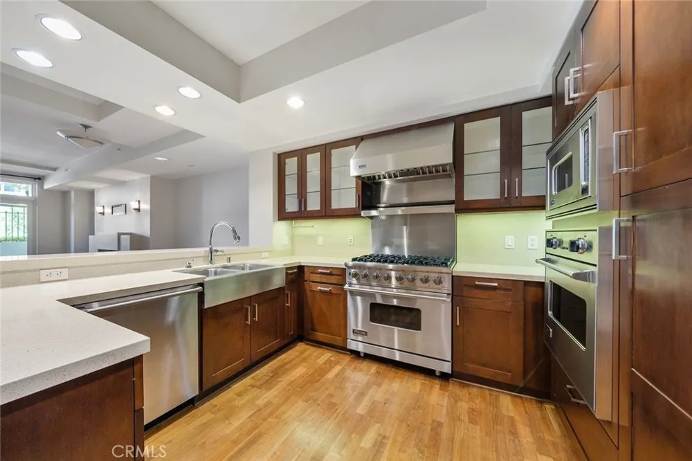 920 Granite Drive #117 Pasadena, CA 91101