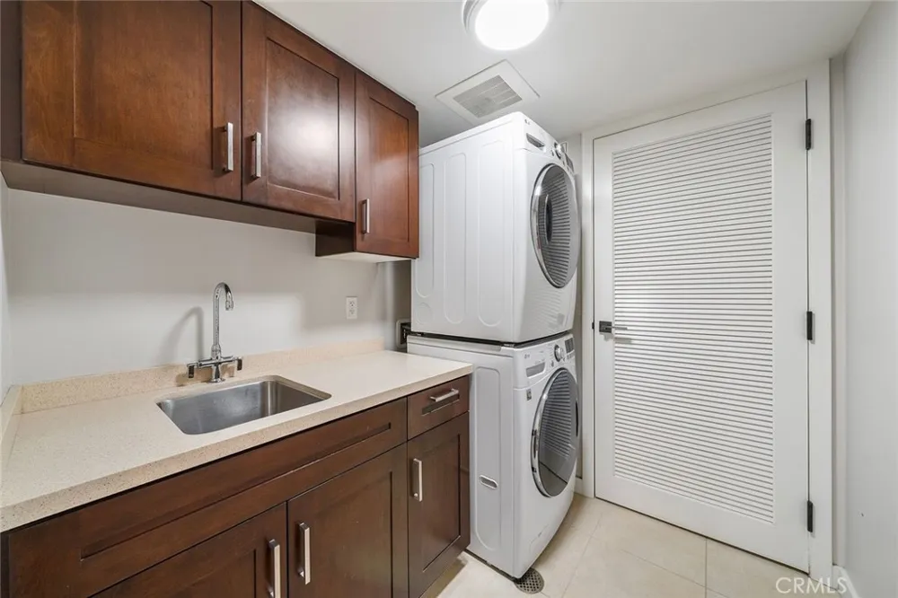 920 Granite Drive #117 Pasadena, CA 91101
