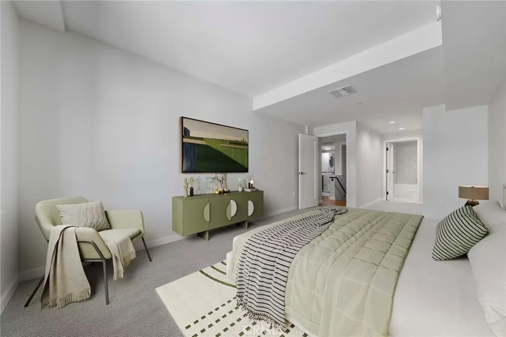 920 Granite Drive #117 Pasadena, CA 91101