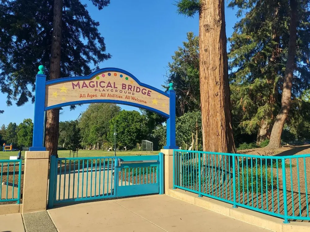 186 Fair Oaks Street Mountain View, CA 94040