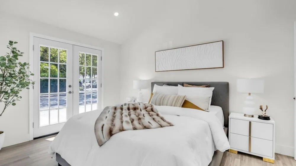 186 Fair Oaks Street Mountain View, CA 94040