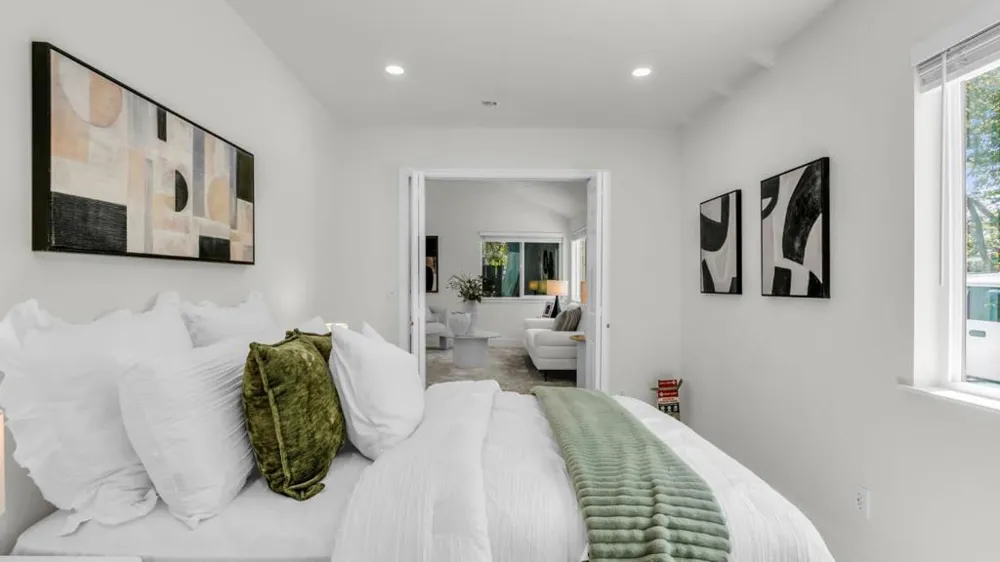 186 Fair Oaks Street Mountain View, CA 94040