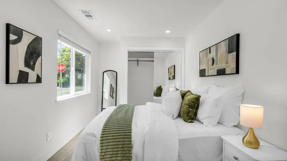 186 Fair Oaks Street Mountain View, CA 94040