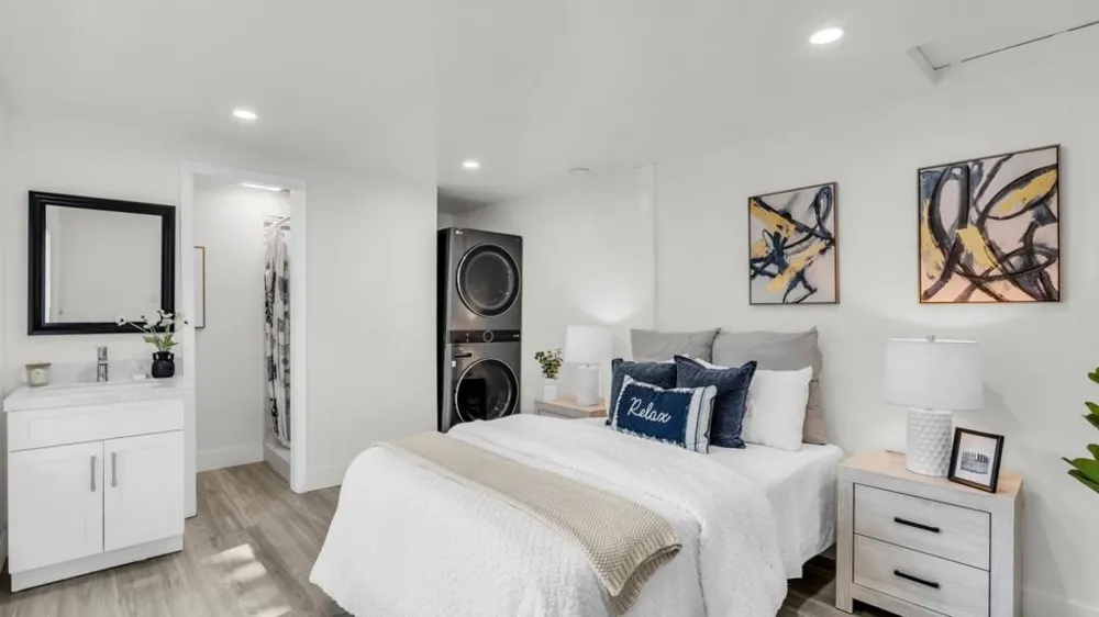 186 Fair Oaks Street Mountain View, CA 94040
