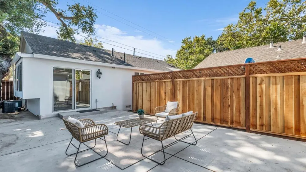 186 Fair Oaks Street Mountain View, CA 94040
