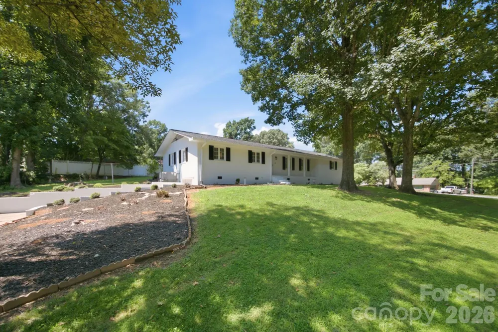 803 E 24th Street Newton, NC 28658