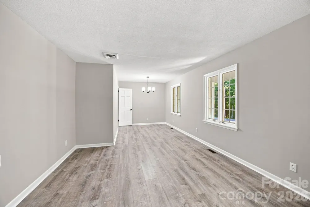 803 E 24th Street Newton, NC 28658