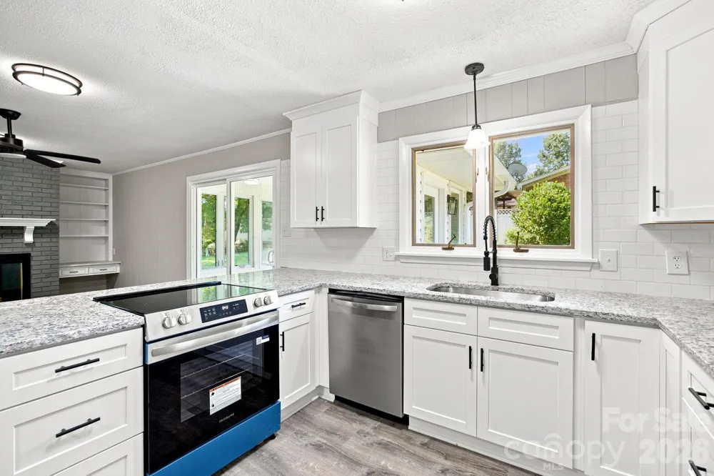 803 E 24th Street Newton, NC 28658