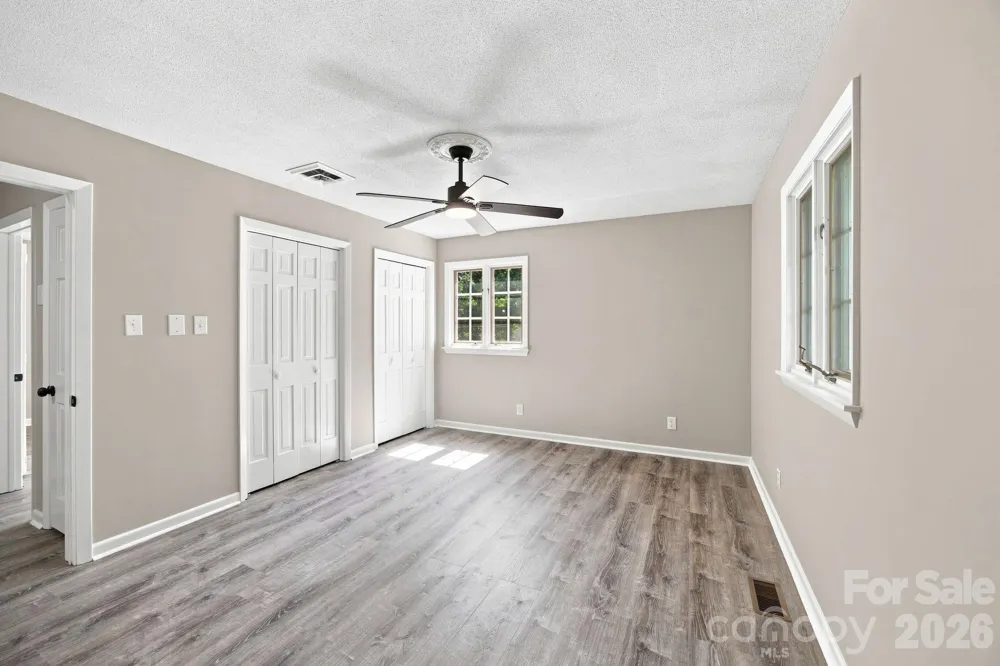 803 E 24th Street Newton, NC 28658